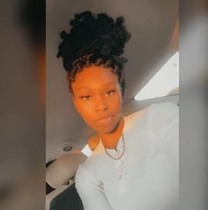 Meet your Posher, Sharra